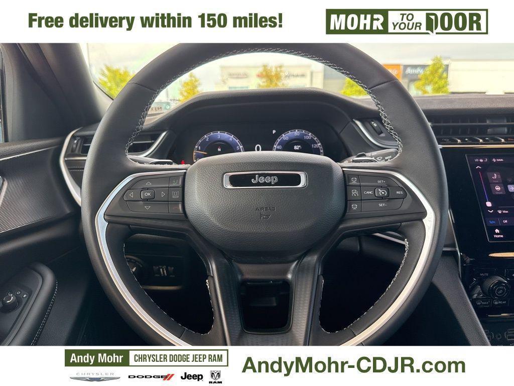 new 2025 Jeep Grand Cherokee car, priced at $43,975