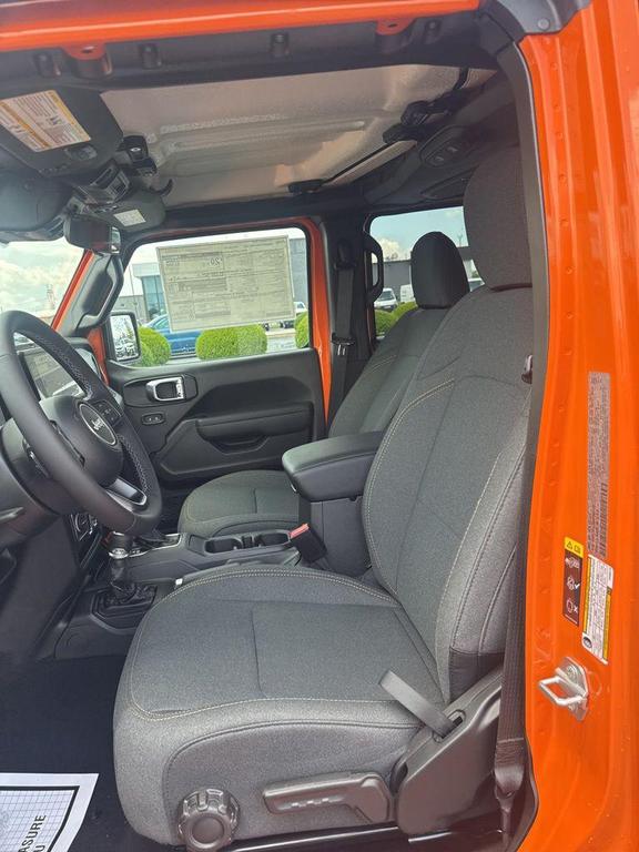 new 2025 Jeep Wrangler car, priced at $46,973