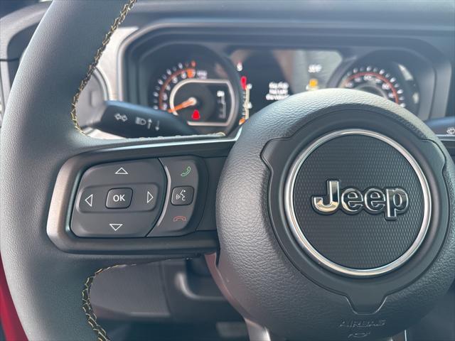 new 2025 Jeep Gladiator car, priced at $42,582