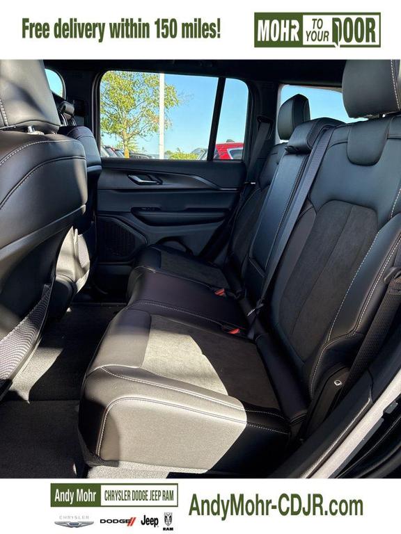new 2025 Jeep Grand Cherokee car, priced at $50,180