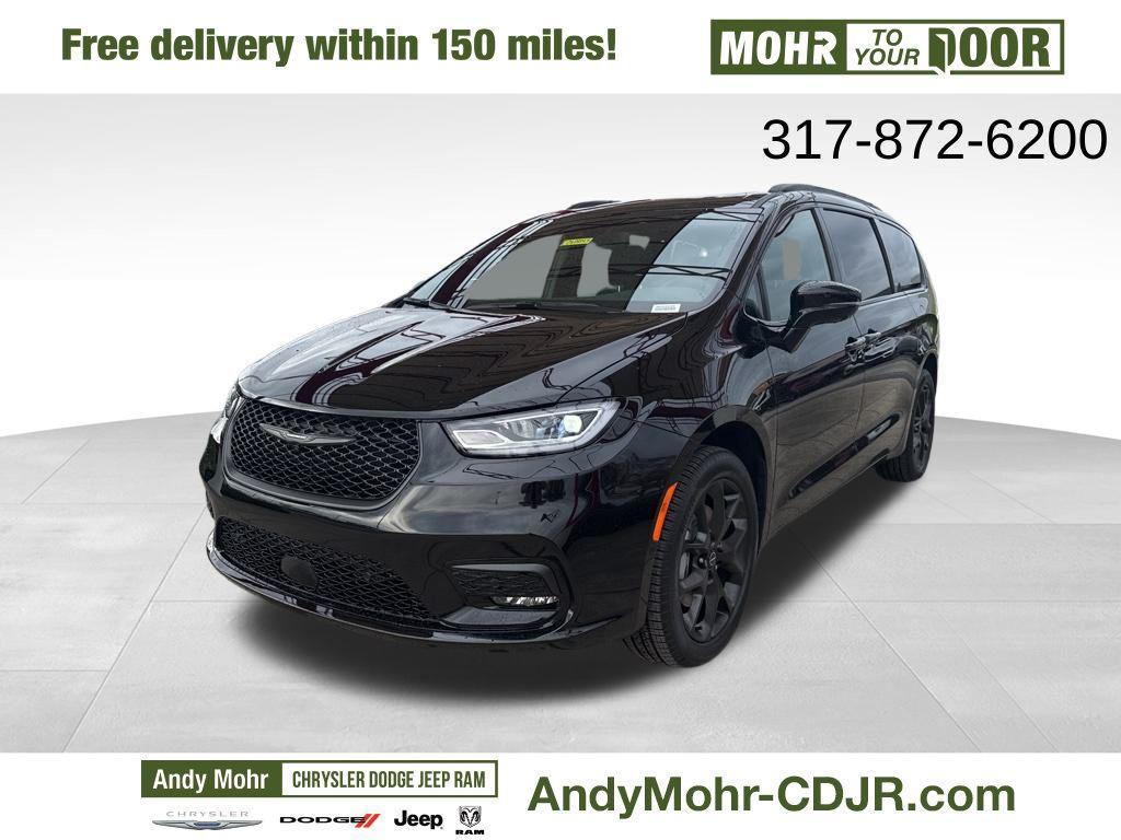 new 2026 Chrysler Pacifica car, priced at $56,755