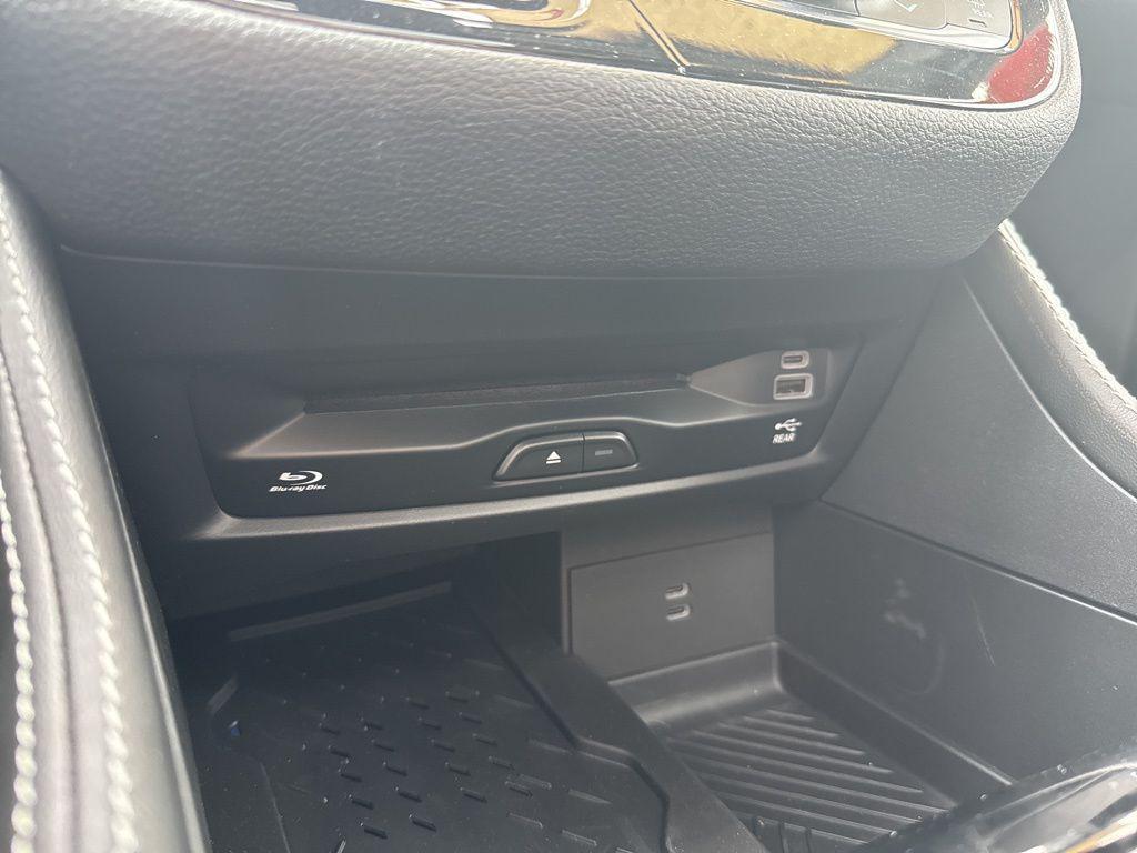 new 2026 Chrysler Pacifica car, priced at $56,755