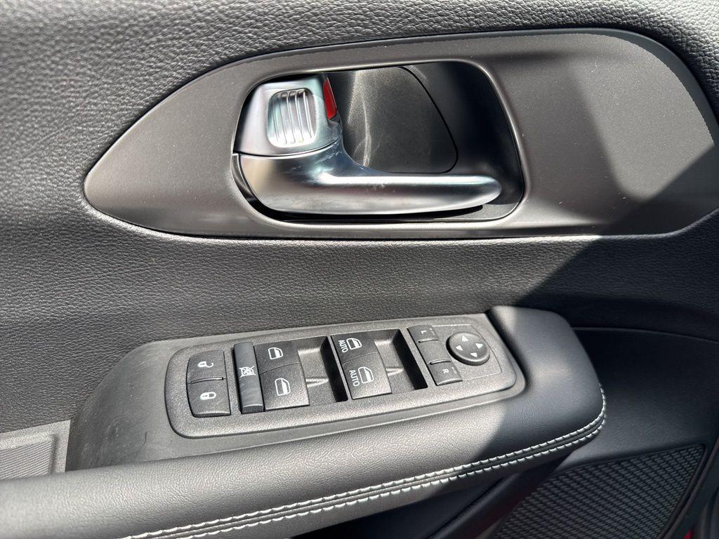 new 2025 Chrysler Voyager car, priced at $36,735