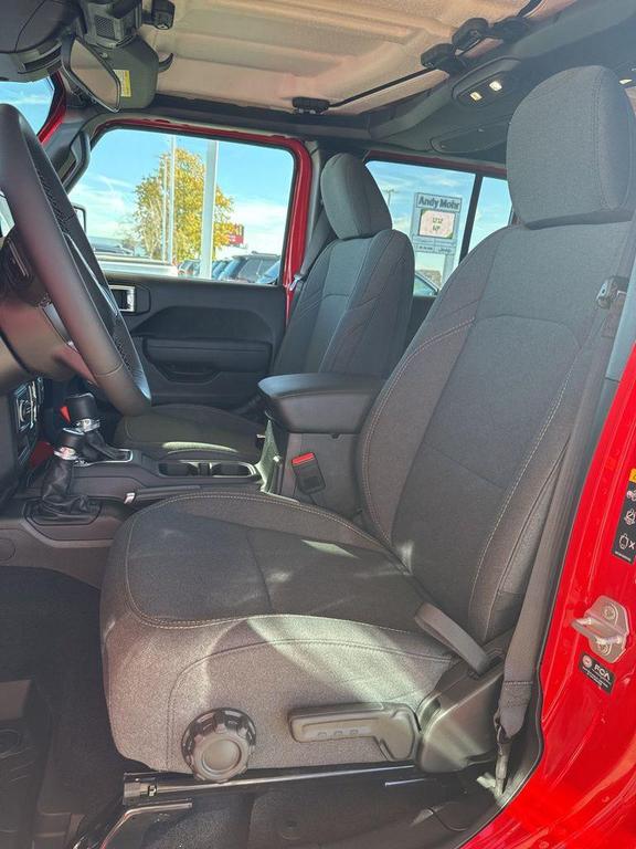 new 2026 Jeep Gladiator car, priced at $50,325