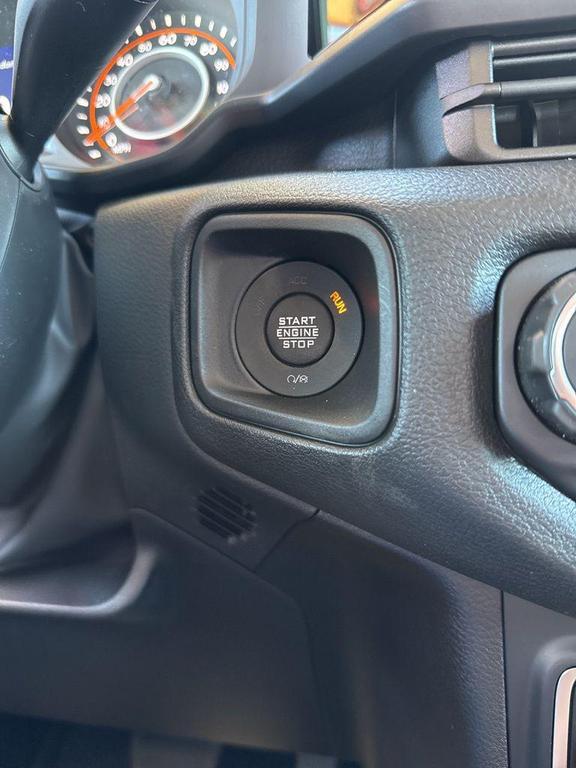 new 2026 Jeep Gladiator car, priced at $50,325