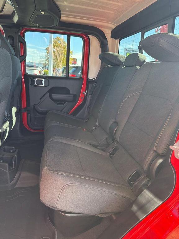 new 2026 Jeep Gladiator car, priced at $50,325