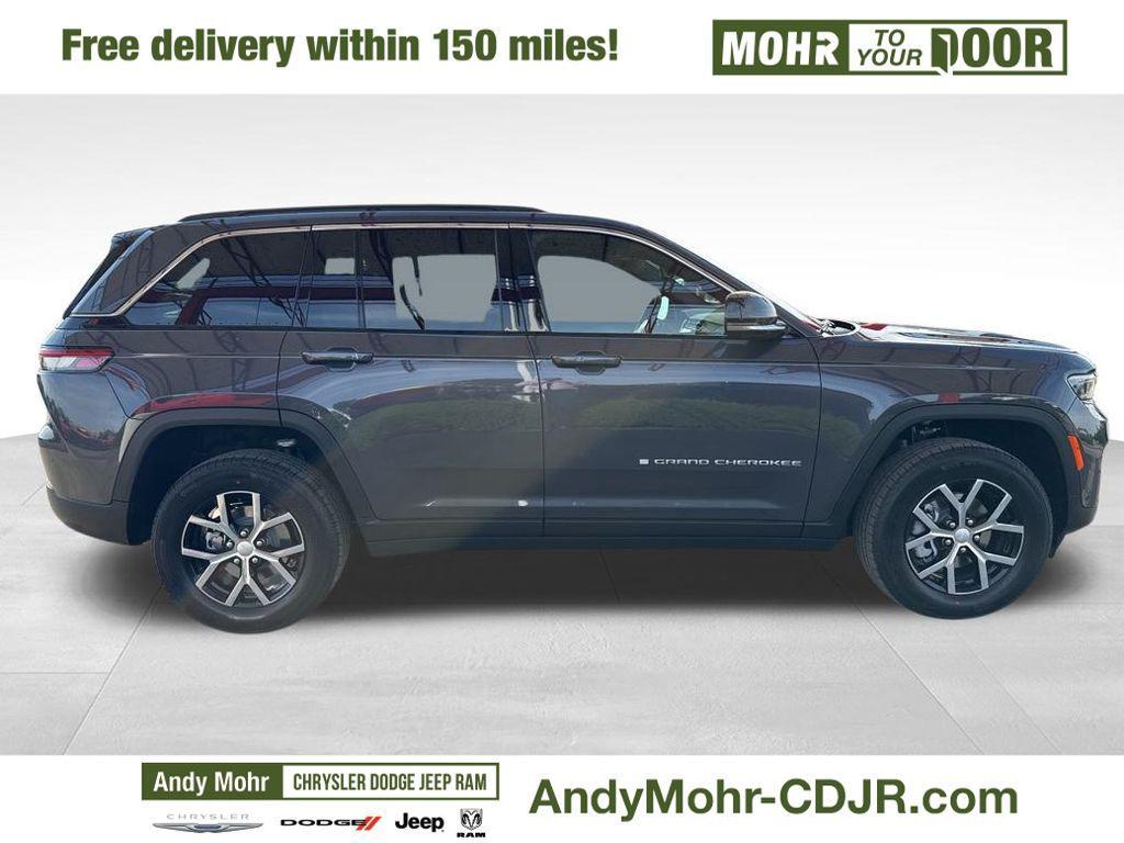 new 2025 Jeep Grand Cherokee car, priced at $50,180
