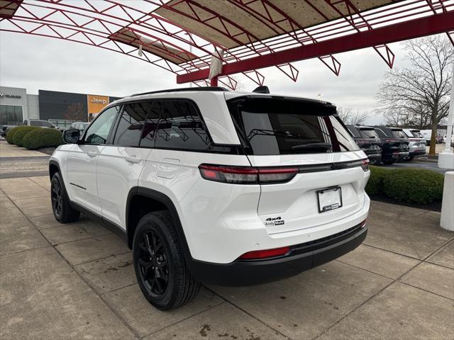 new 2025 Jeep Grand Cherokee car, priced at $39,590