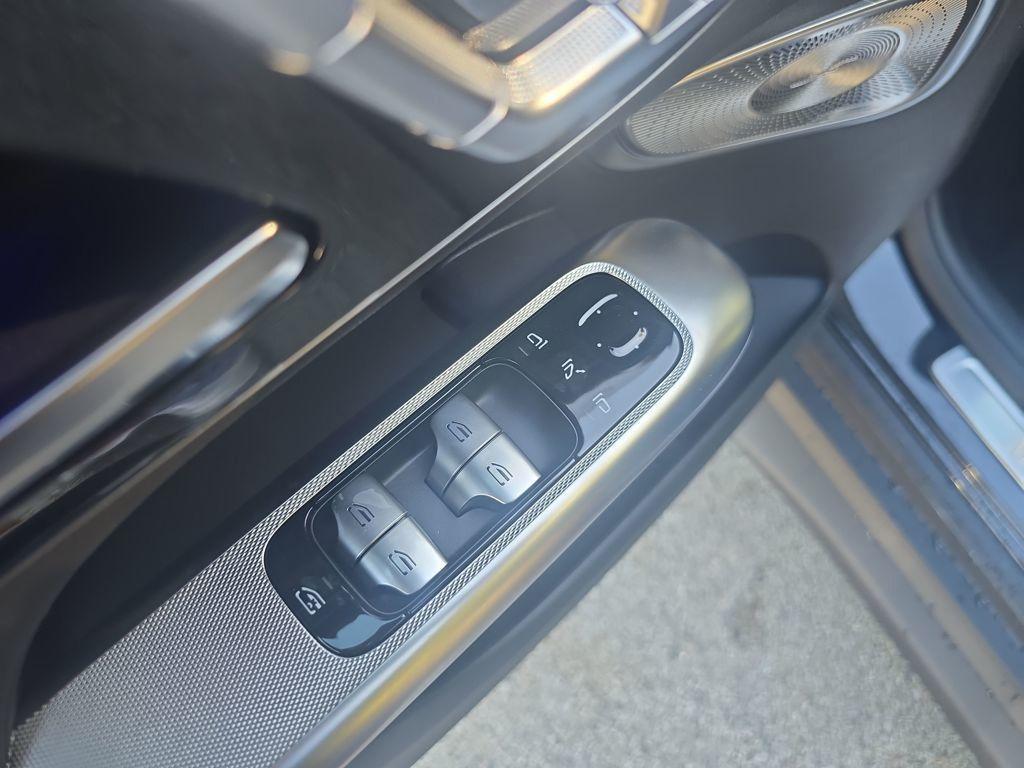 new 2026 Mercedes-Benz GLC 300 car, priced at $59,620