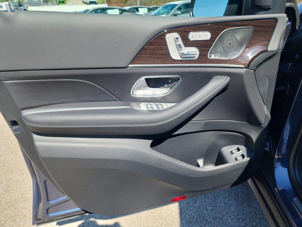 new 2025 Mercedes-Benz GLE 450e car, priced at $79,740