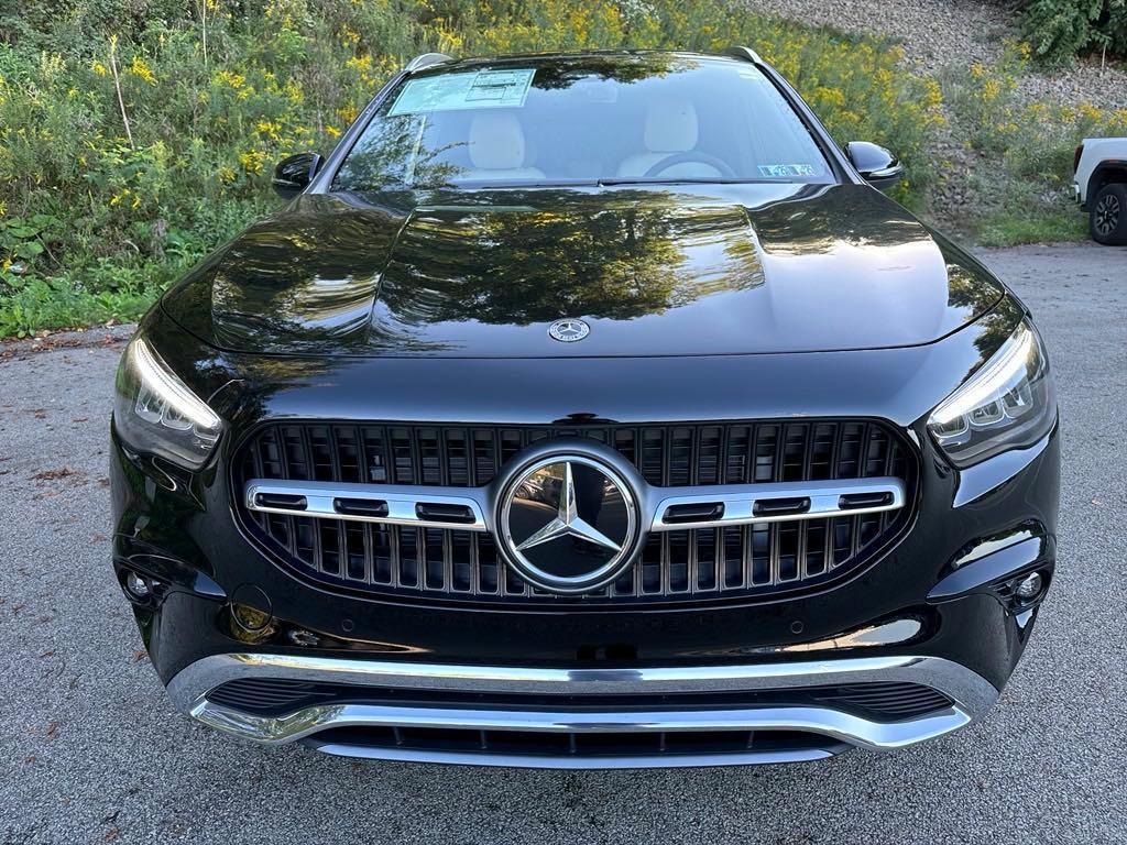 new 2025 Mercedes-Benz GLA 250 car, priced at $50,305