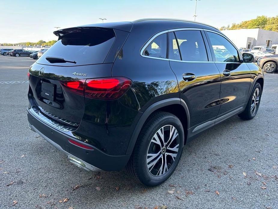 new 2025 Mercedes-Benz GLA 250 car, priced at $50,305