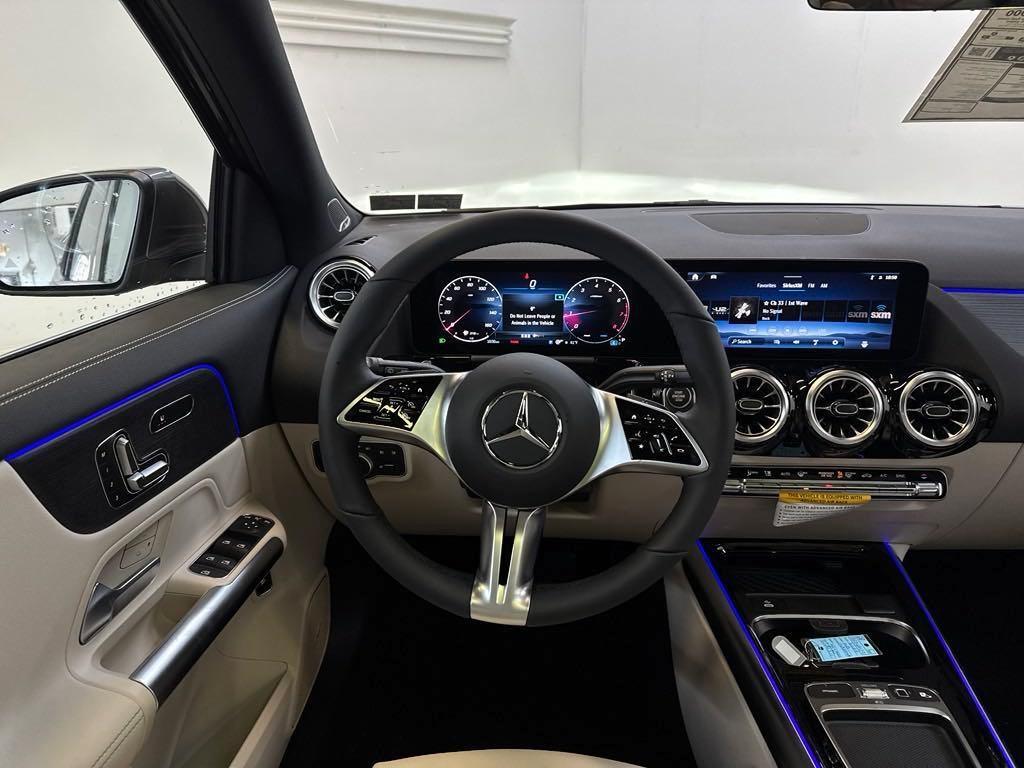 new 2025 Mercedes-Benz GLA 250 car, priced at $52,180