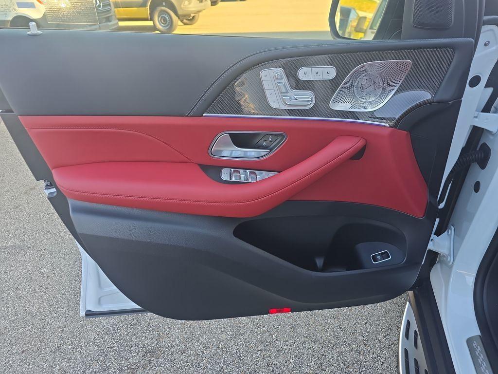 new 2026 Mercedes-Benz AMG GLE 63 car, priced at $155,795