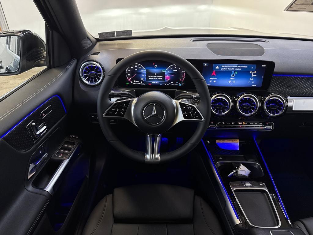 new 2025 Mercedes-Benz GLB 250 car, priced at $51,095