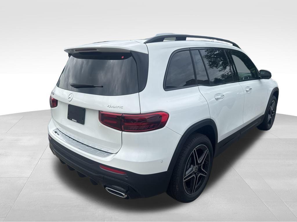 new 2025 Mercedes-Benz GLB 250 car, priced at $56,505