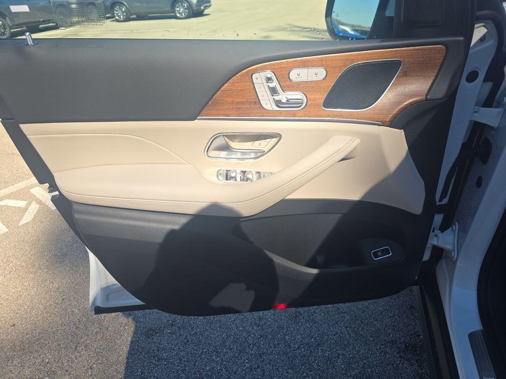 new 2026 Mercedes-Benz GLE 350 car, priced at $67,845