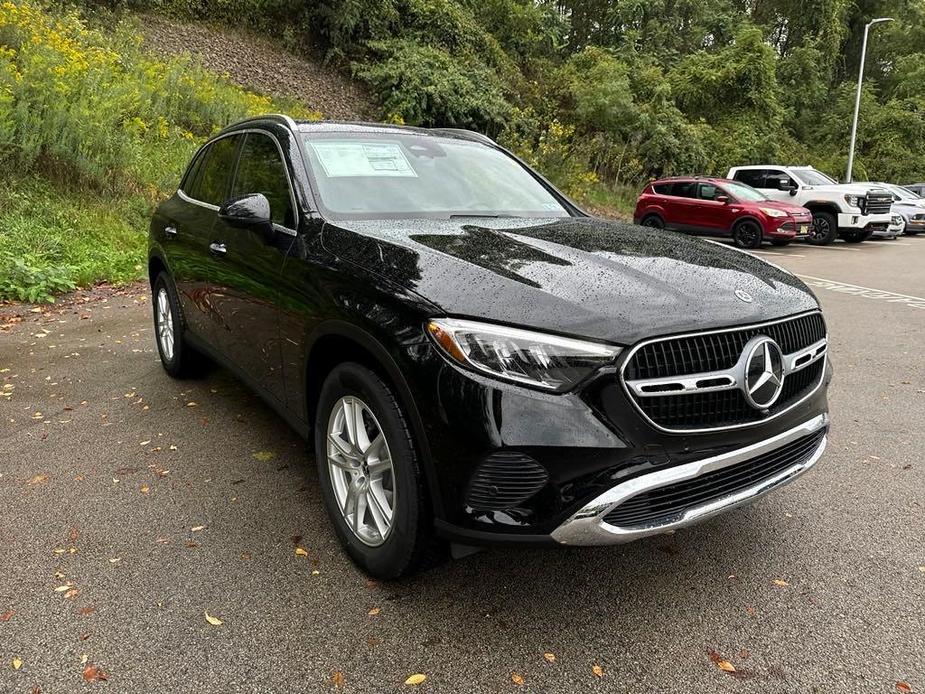 new 2025 Mercedes-Benz GLC 300 car, priced at $54,700