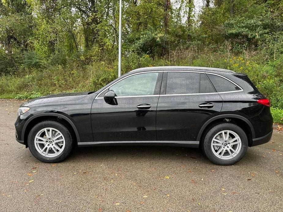 new 2025 Mercedes-Benz GLC 300 car, priced at $54,700