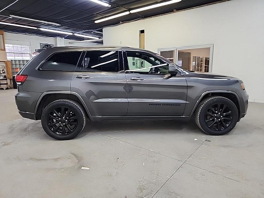 used 2019 Jeep Grand Cherokee car, priced at $22,337