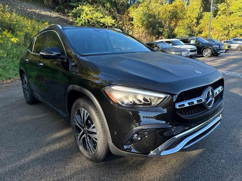 new 2025 Mercedes-Benz GLA 250 car, priced at $51,535