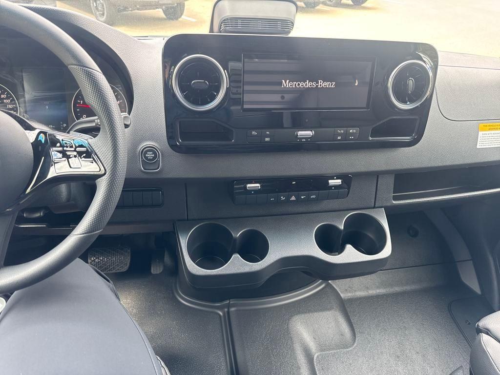 new 2025 Mercedes-Benz Sprinter 2500 car, priced at $67,330