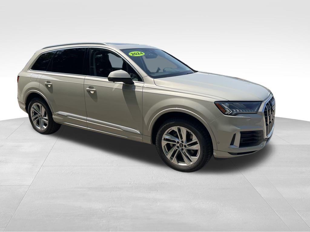 used 2024 Audi Q7 car, priced at $46,999