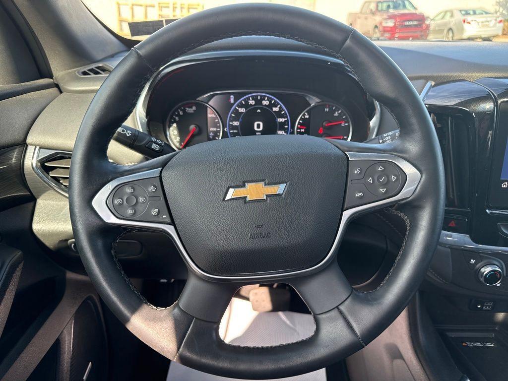used 2023 Chevrolet Traverse car, priced at $39,982