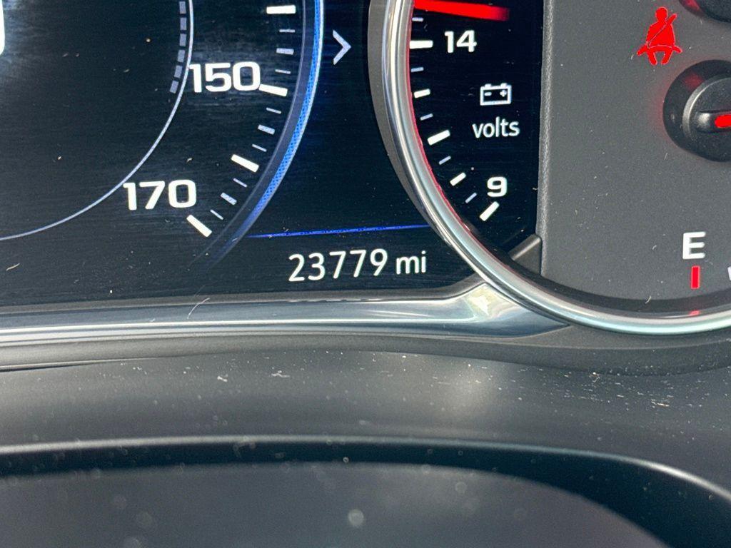 used 2023 Chevrolet Traverse car, priced at $39,982