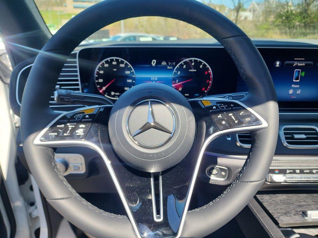 new 2025 Mercedes-Benz GLE 450 car, priced at $90,600