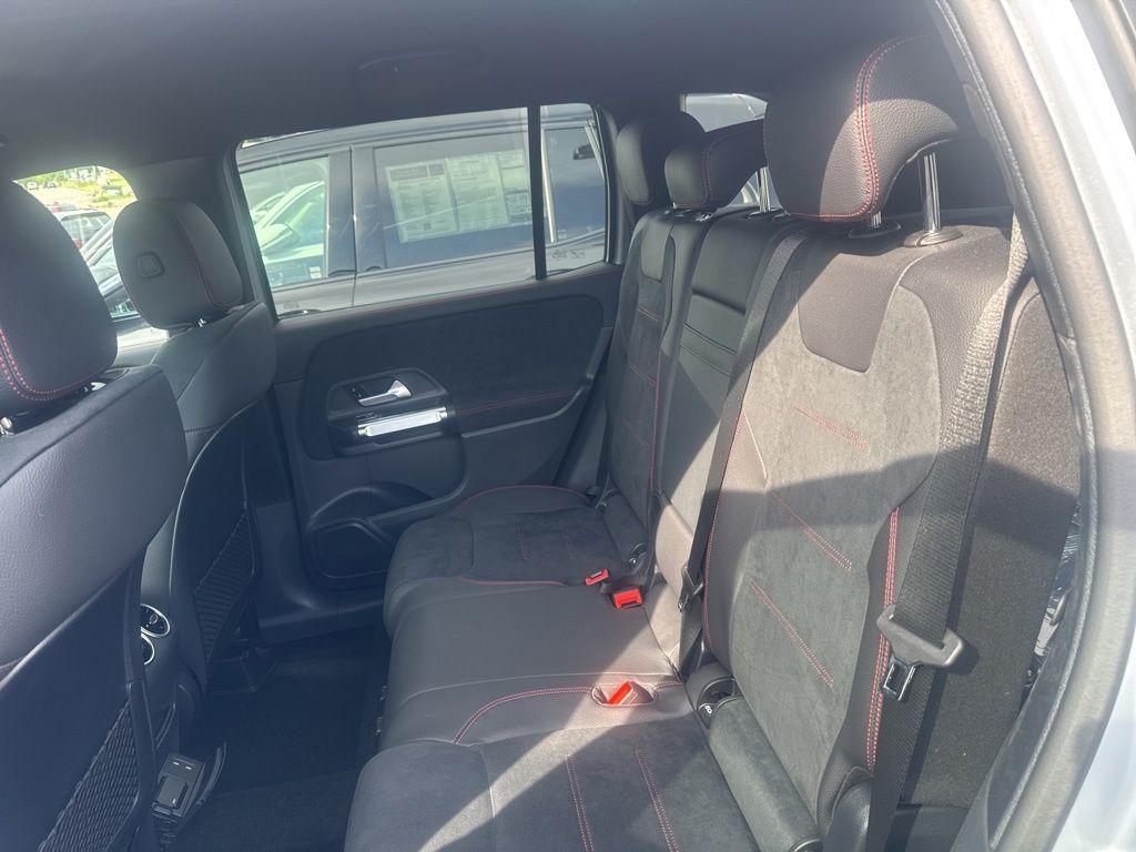 new 2025 Mercedes-Benz GLB 250 car, priced at $53,035