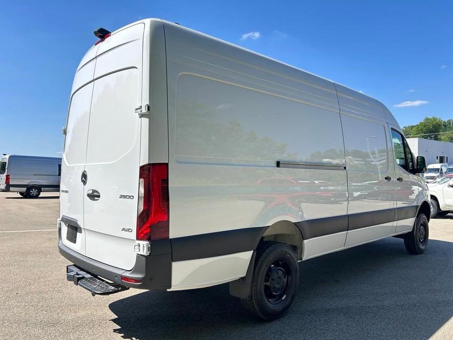 new 2024 Mercedes-Benz Sprinter 2500 car, priced at $76,822