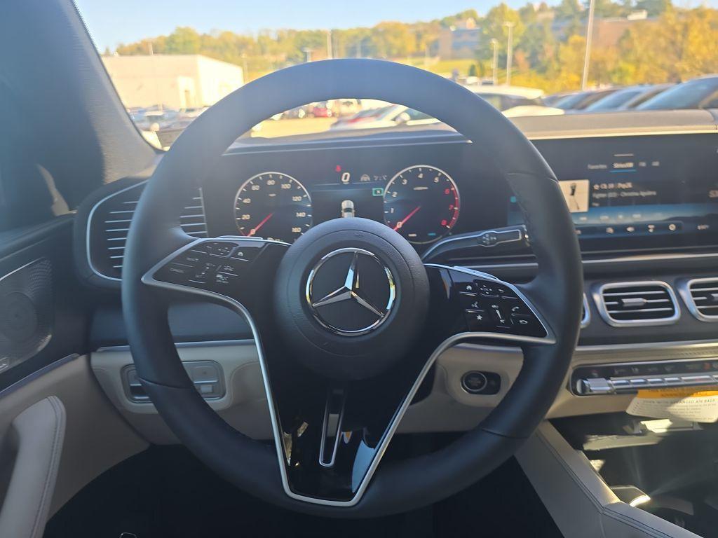 new 2026 Mercedes-Benz GLE 450 car, priced at $90,015