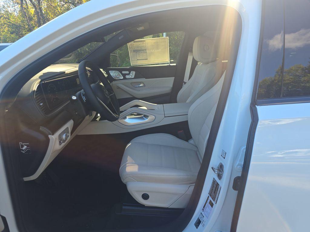 new 2026 Mercedes-Benz GLE 450 car, priced at $90,015