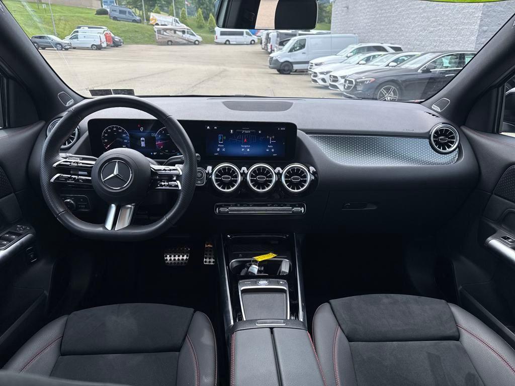 used 2025 Mercedes-Benz GLA 250 car, priced at $48,664