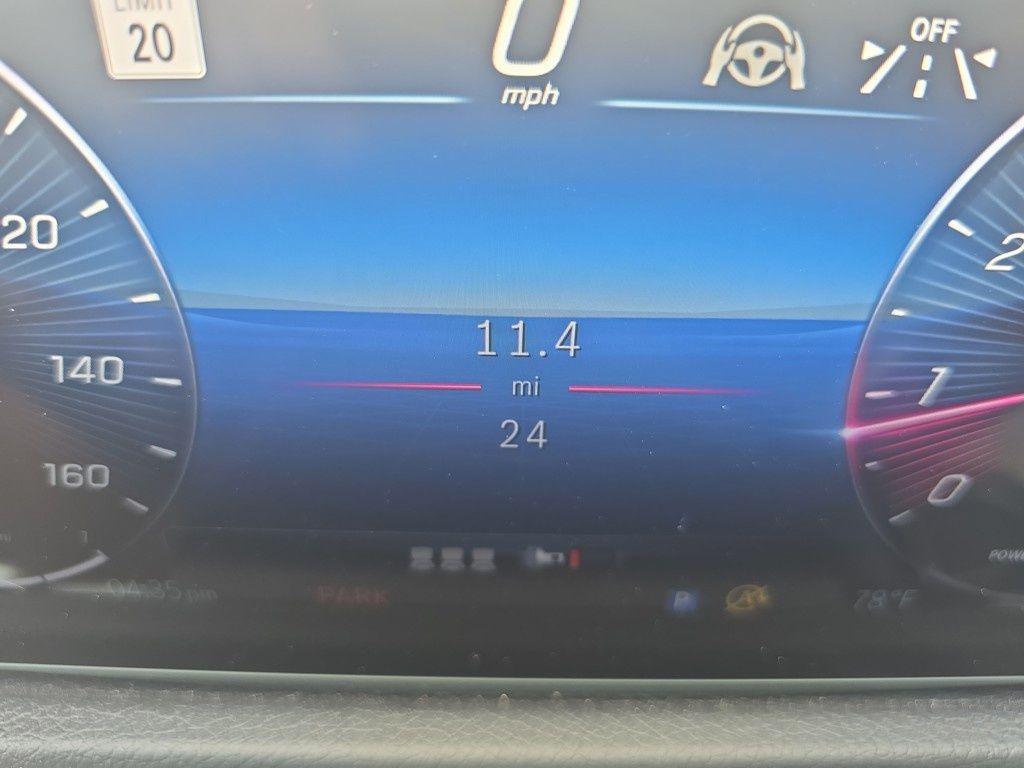 new 2025 Mercedes-Benz GLB 250 car, priced at $55,355