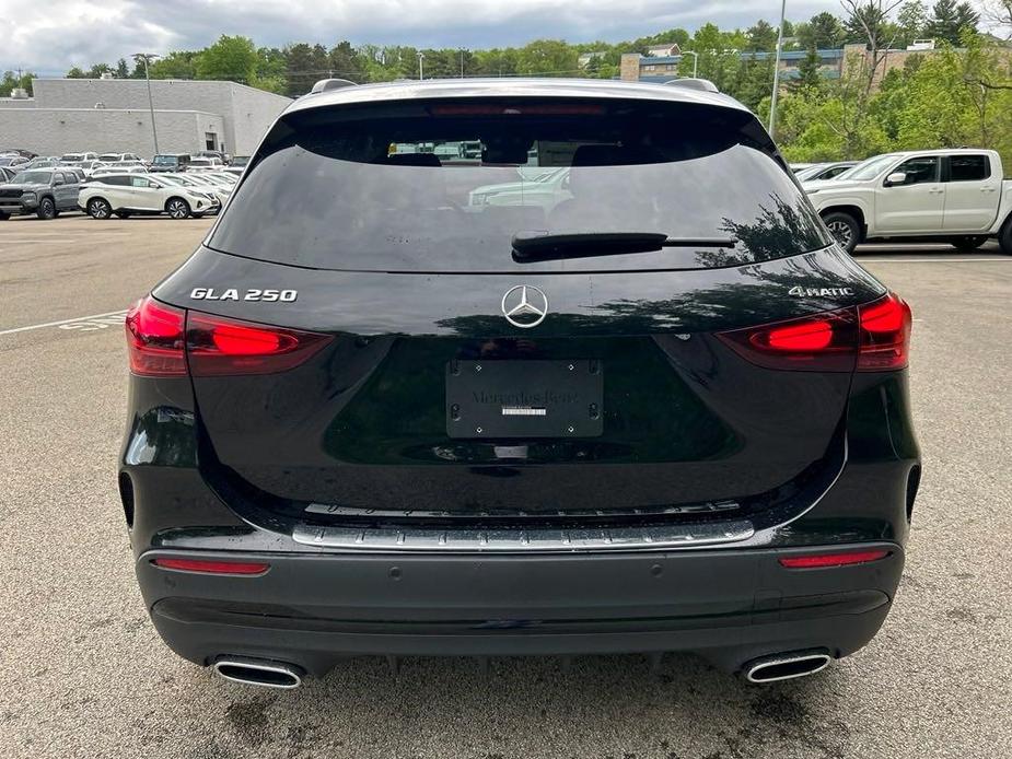 new 2024 Mercedes-Benz GLA 250 car, priced at $52,925