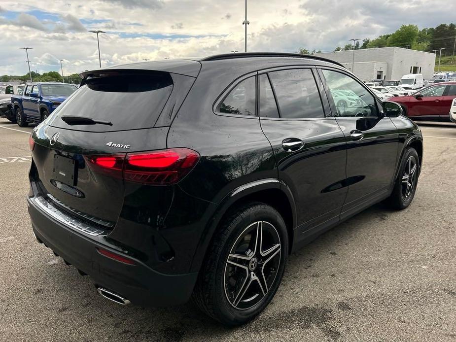 new 2024 Mercedes-Benz GLA 250 car, priced at $52,925