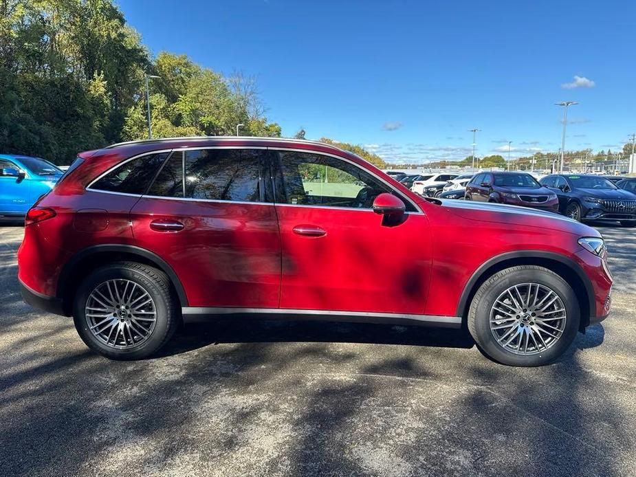 new 2025 Mercedes-Benz GLC 300 car, priced at $59,845