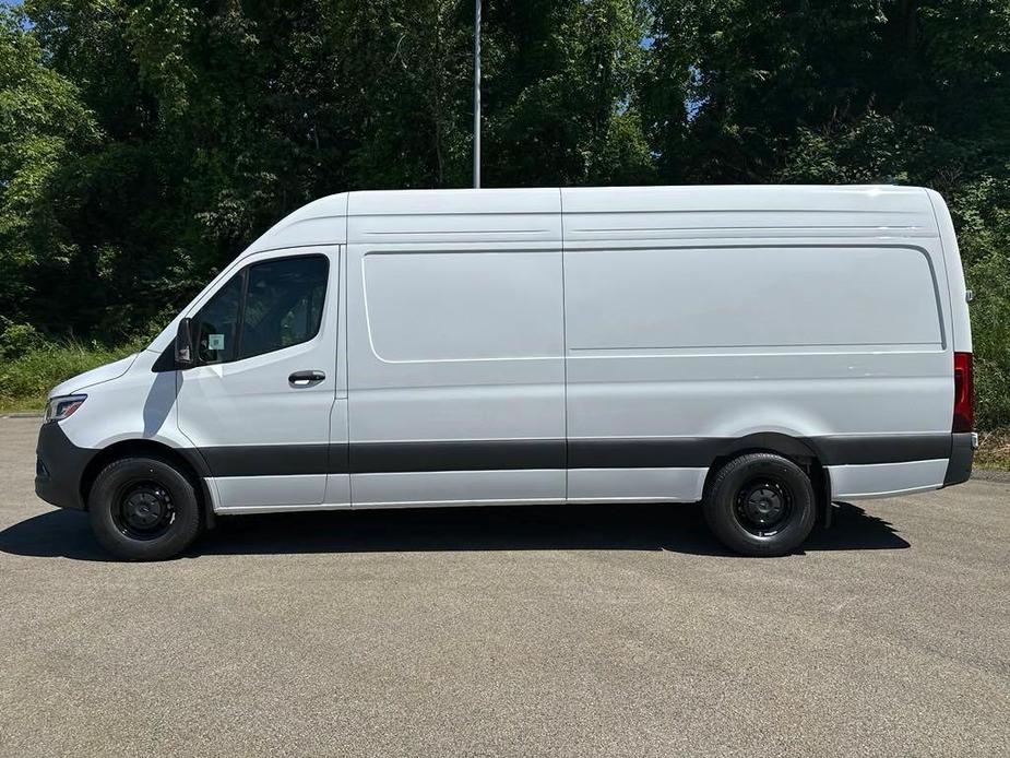 new 2024 Mercedes-Benz Sprinter 2500 car, priced at $71,318