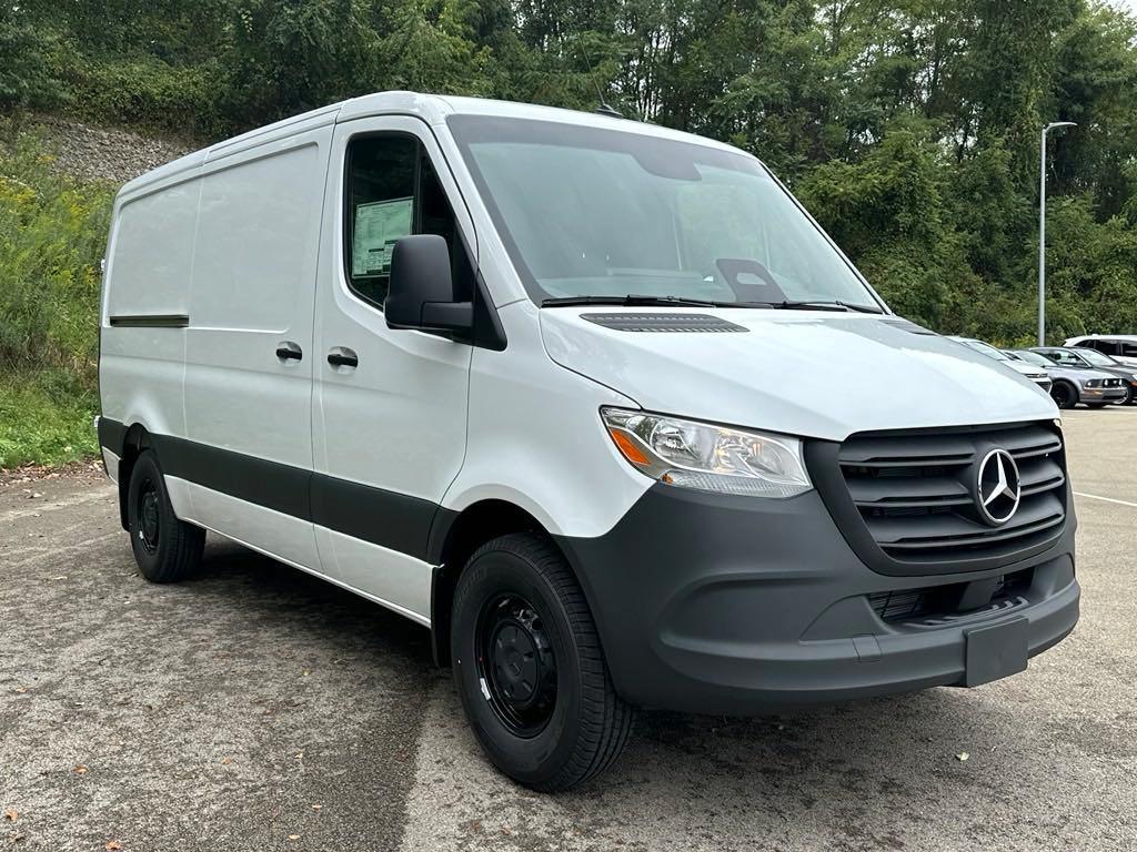 new 2025 Mercedes-Benz Sprinter 2500 car, priced at $55,611