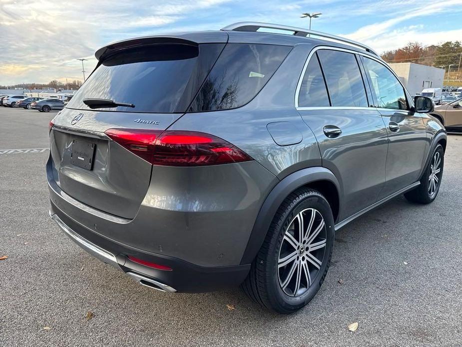 new 2025 Mercedes-Benz GLE 450 car, priced at $81,925