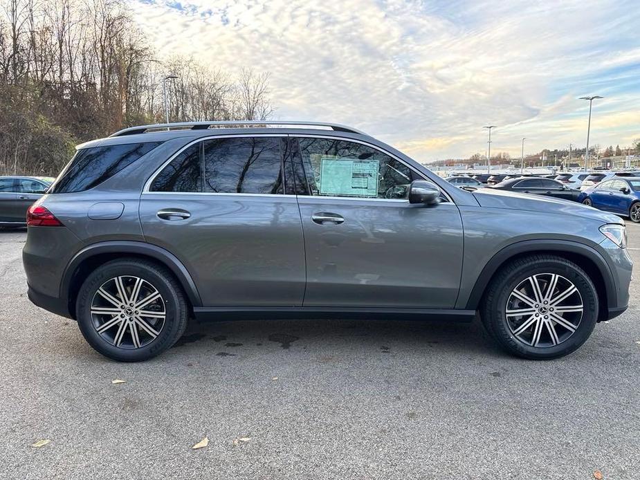 new 2025 Mercedes-Benz GLE 450 car, priced at $81,925