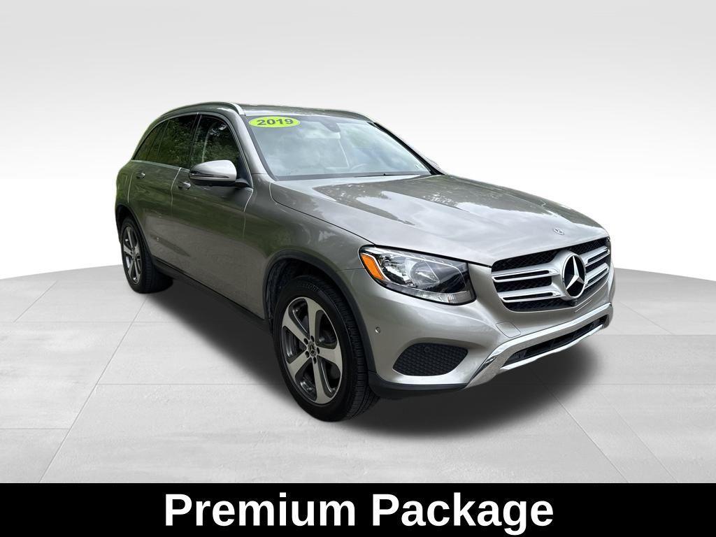 used 2019 Mercedes-Benz GLC 300 car, priced at $22,335