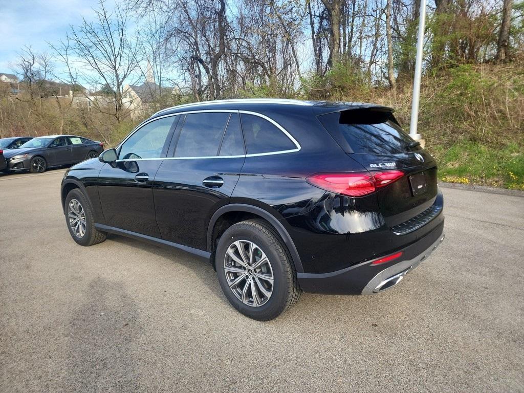 new 2025 Mercedes-Benz GLC 300 car, priced at $59,055