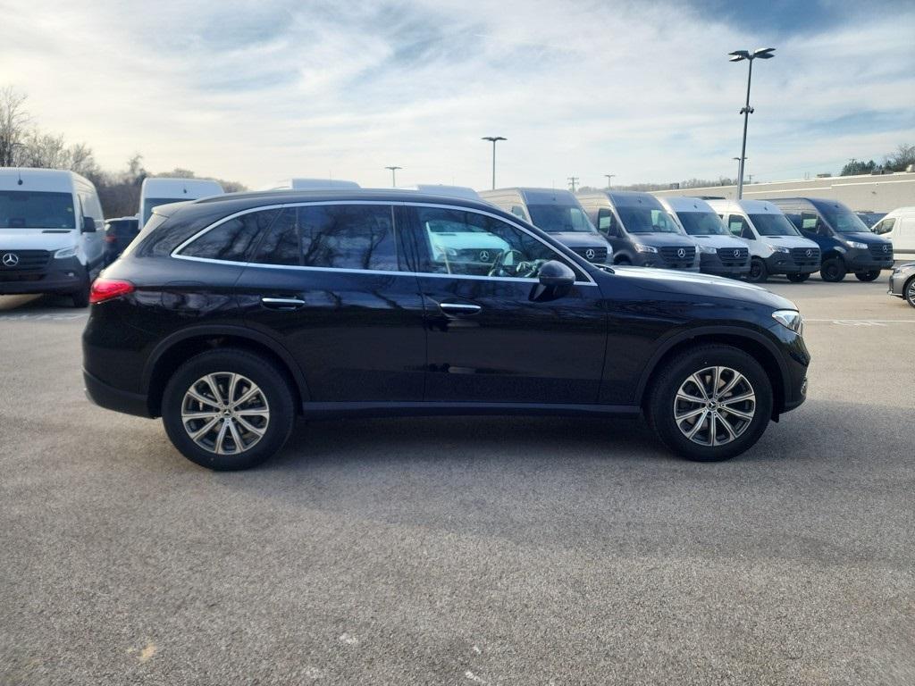 new 2025 Mercedes-Benz GLC 300 car, priced at $59,055