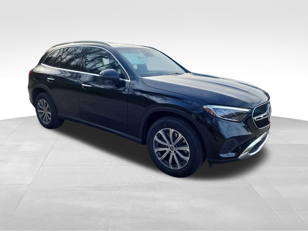 new 2025 Mercedes-Benz GLC 300 car, priced at $59,055