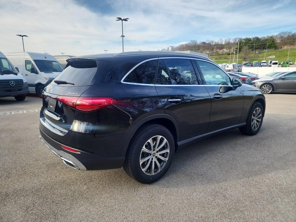 new 2025 Mercedes-Benz GLC 300 car, priced at $59,055