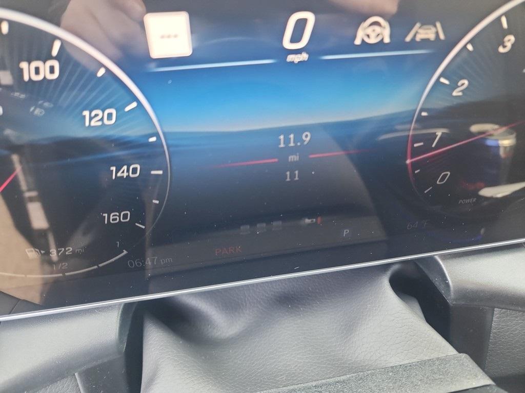 new 2025 Mercedes-Benz GLC 300 car, priced at $59,055