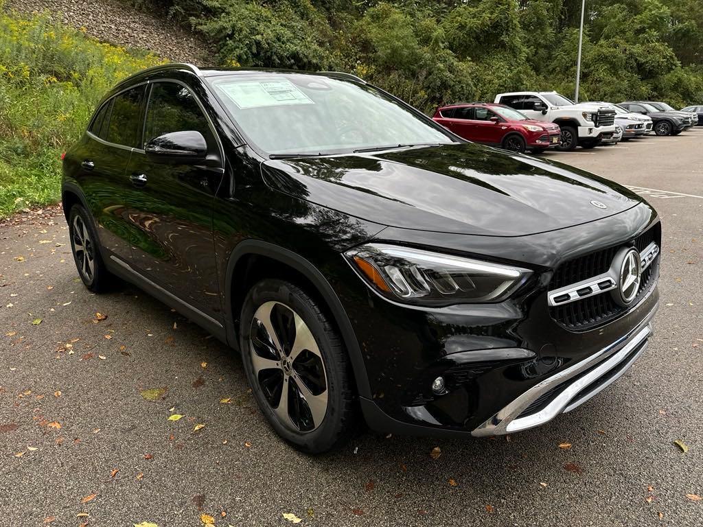 new 2025 Mercedes-Benz GLA 250 car, priced at $53,365